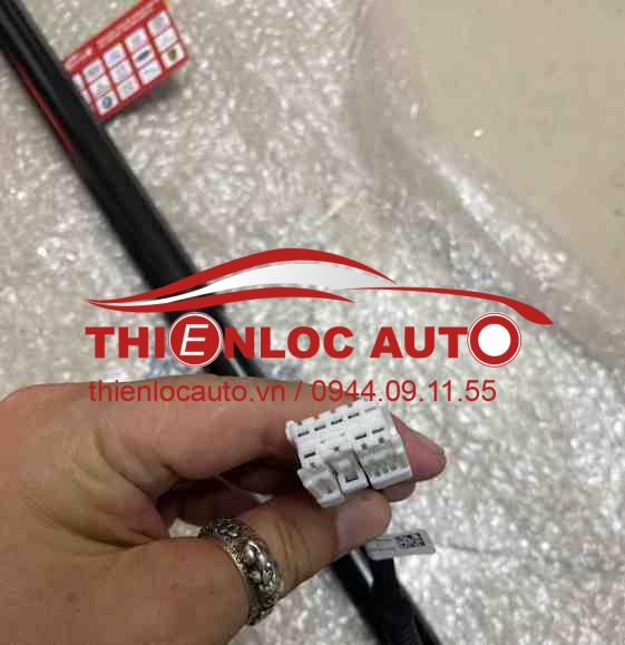 TY CỐP SAU NISSAN XTRAIL